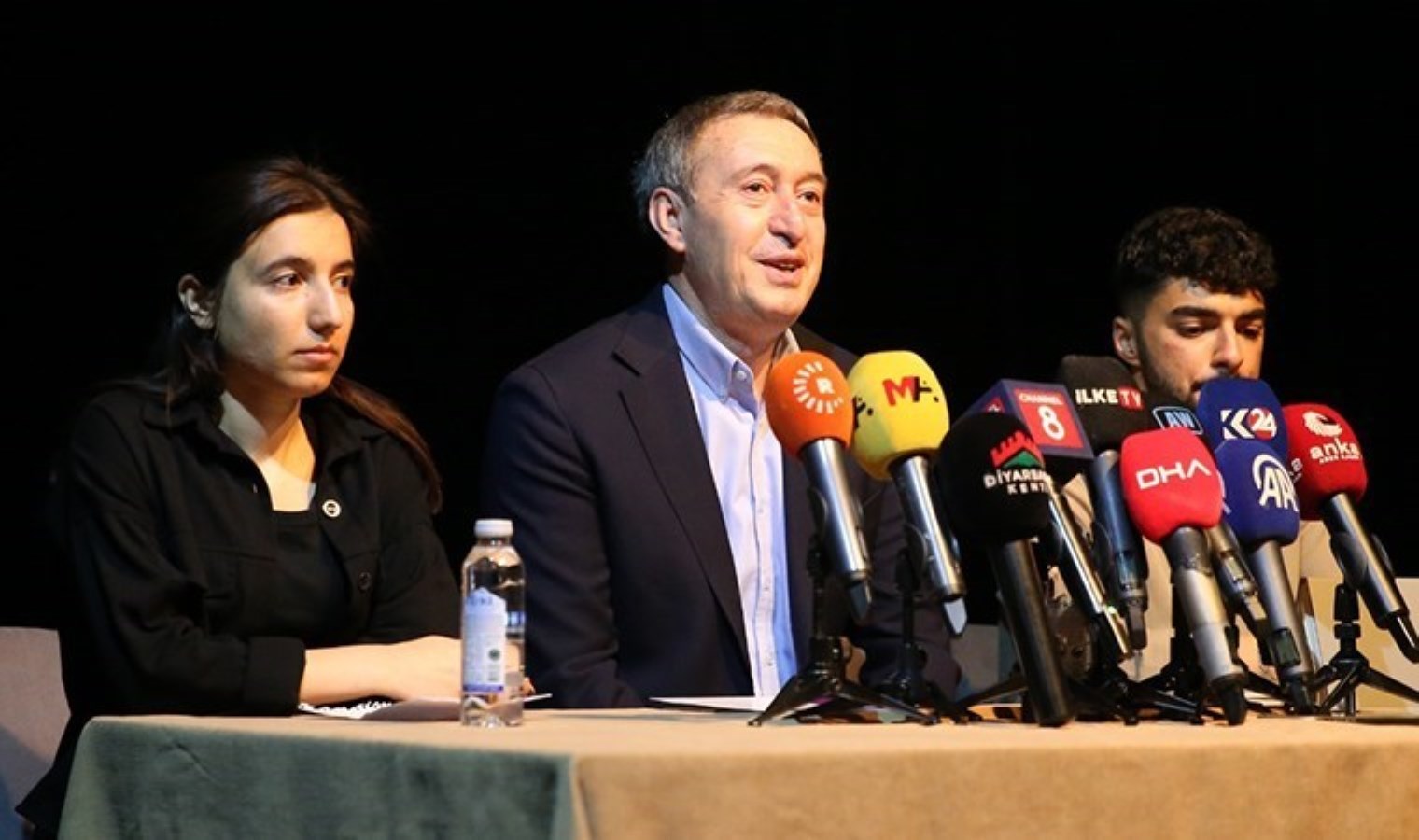 tuncer-bakirhandan-yeni-surec-uyarisi-olumsuz-kimi-soylemlerle-karsilasabiliriz-YmRhhrmC.jpg