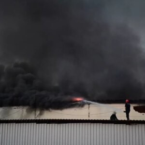 antalyada depo yangini kontrol altina alindi QiFVHbNh