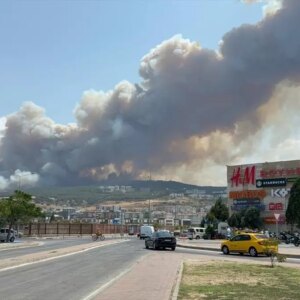 canakkalede yanginla mucadele devam ediyor AQHEb2wU