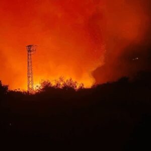 canakkaledeki yangin kontrol altina alindi C8HXcTHg