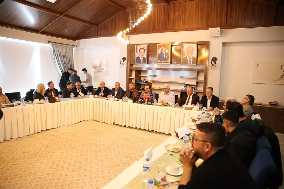 erzurumda yatirim toplantisi k6ZQ58jr.jpg