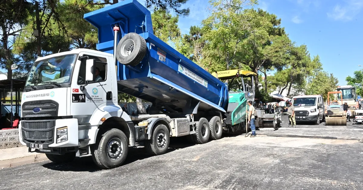 manisa kirkagaca 5 bin ton sicak asfalt seriliyor ZrIddC9e