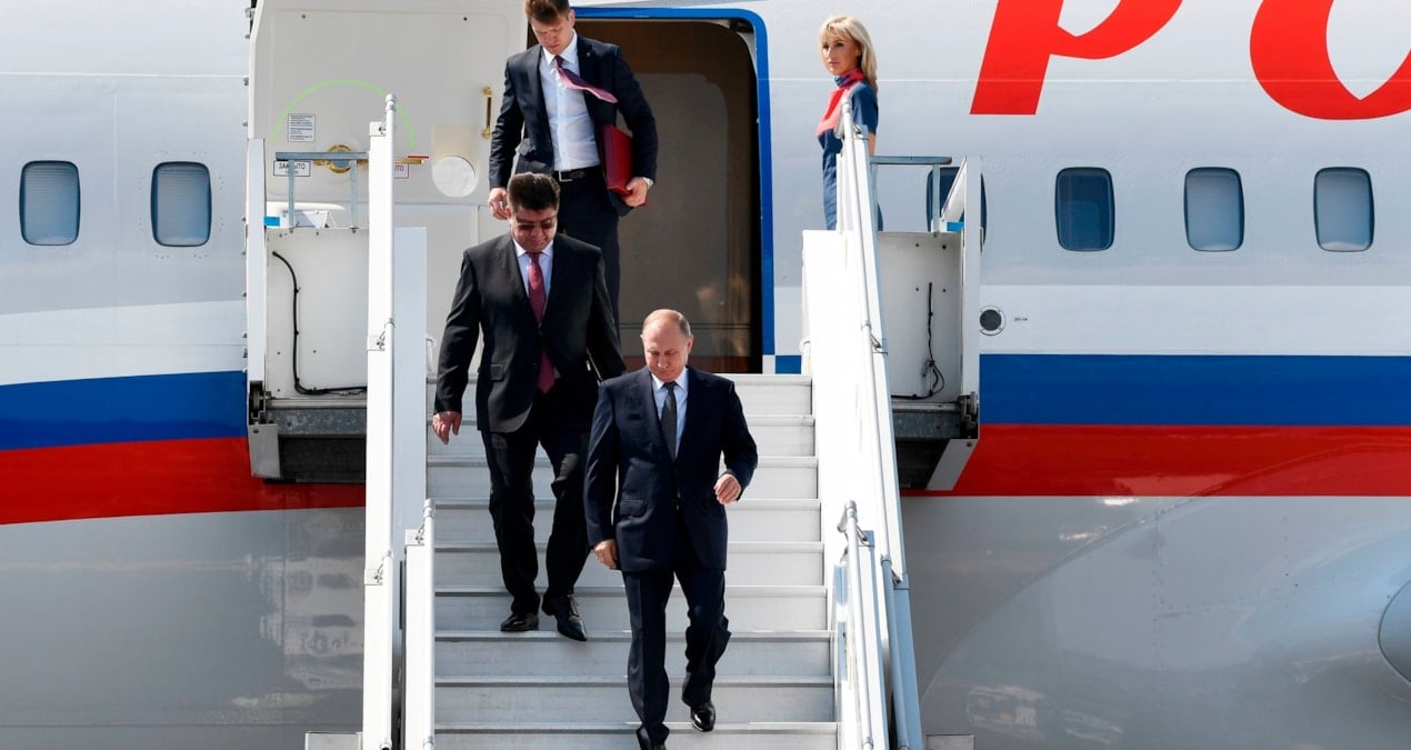 putin ucagi da kriz oldu yanlis yerden ucarsa tutuklanacak 8hYHE7Zb.jpg