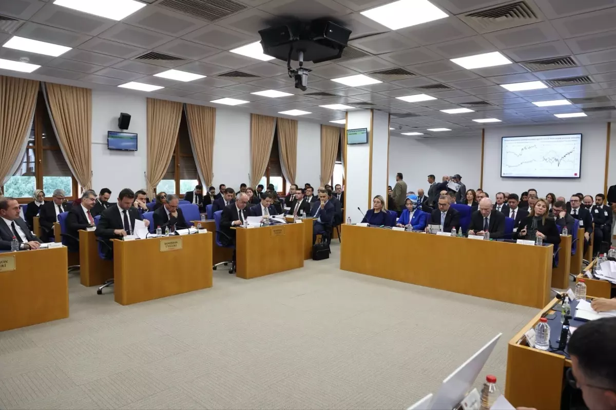 tcmb baskani karahan siki para politikasi durusumuz dezenflasyonun devamini saglayacak 2L1X7CDV