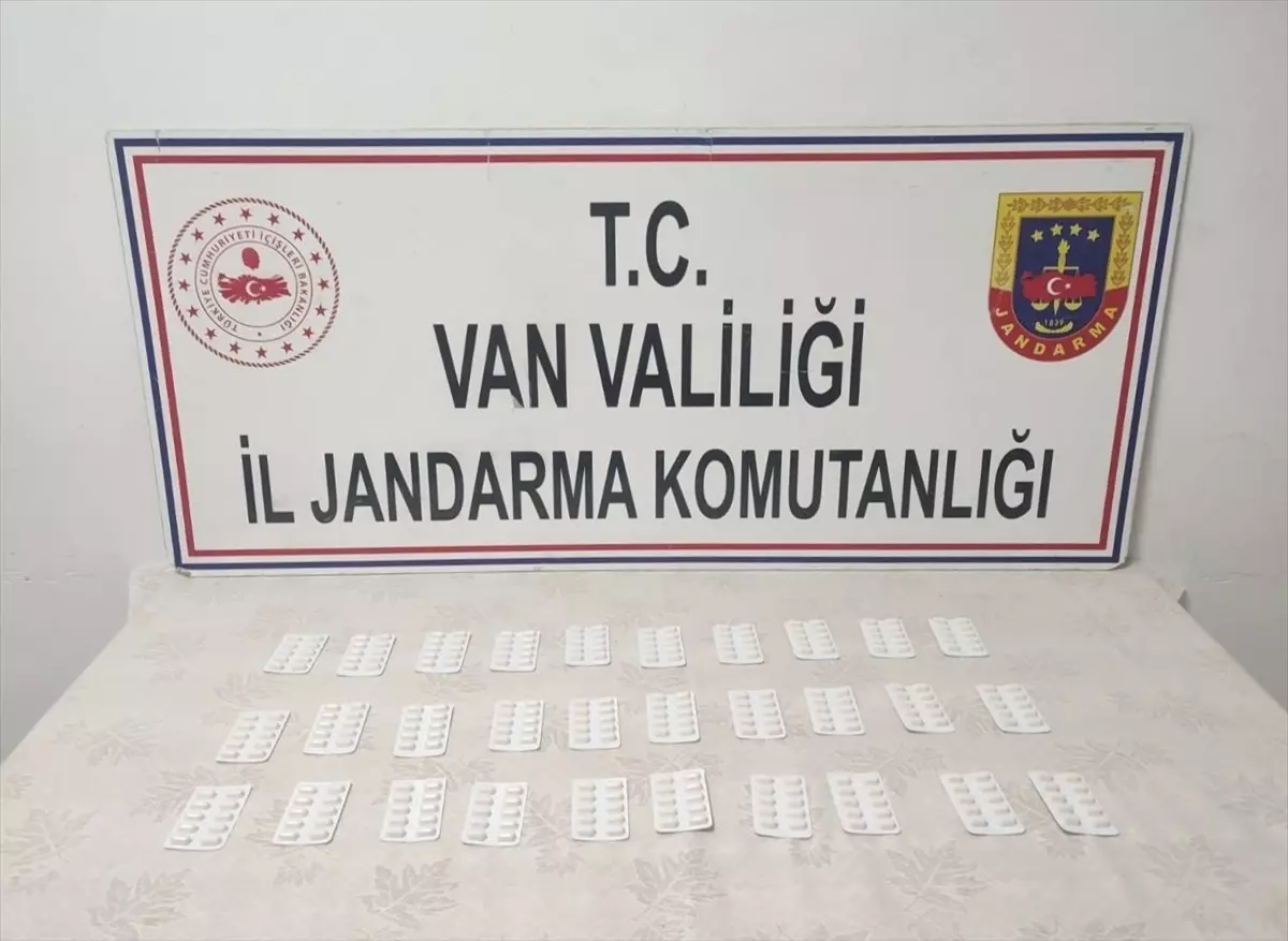 yuksekovada 999 gram esrar ele gecirildi ibYHVnye.jpg